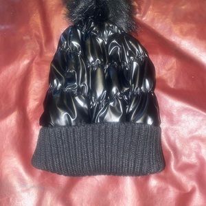 Black Steve Madden Puffy Hat Brand New